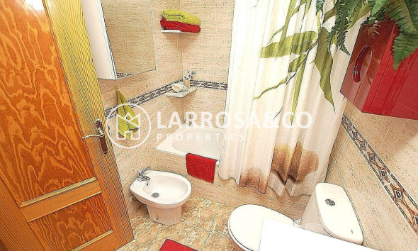 Resale - Apartment - Torrevieja - Parque las naciones