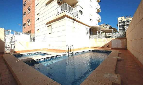 Resale - Apartment - Torrevieja - Parque las naciones