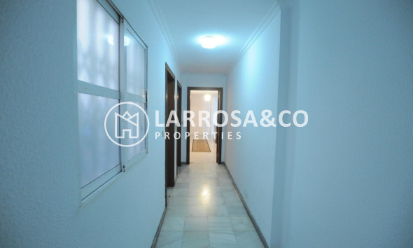 Herverkoop - Apartment - Torrevieja - Centro