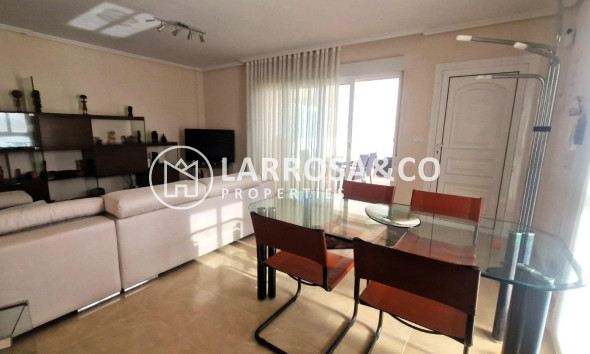 Resale - Semi-detached house - Los Montesinos - La Herrada