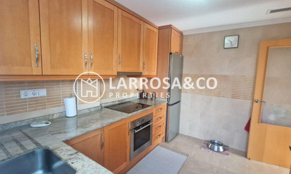 Resale - Semi-detached house - Los Montesinos - La Herrada