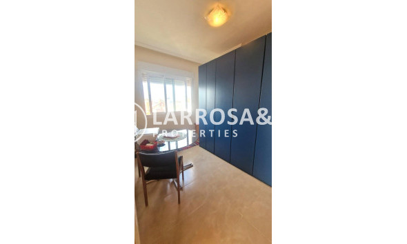 Resale - Semi-detached house - Los Montesinos - La Herrada