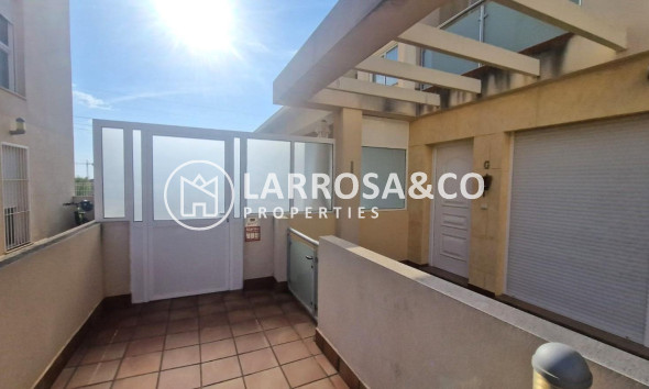 Resale - Semi-detached house - Los Montesinos - La Herrada