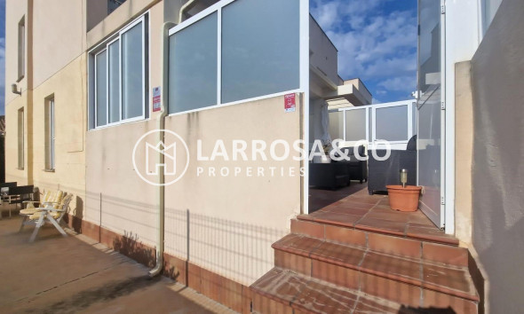 Resale - Semi-detached house - Los Montesinos - La Herrada