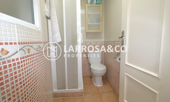 Resale - Apartment - Torrevieja - Acequion