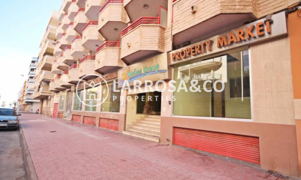 A Vendre - Commercial space - Torrevieja - Playa del cura