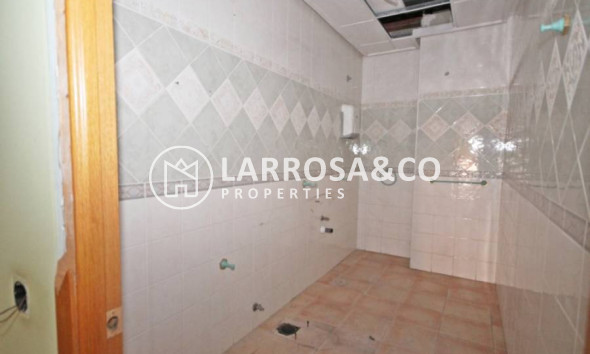 A Vendre - Commercial space - Torrevieja - Playa del cura