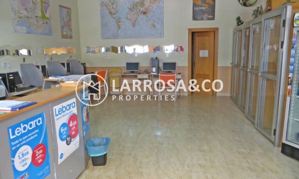 A Vendre - Commercial space - Torrevieja - Centro