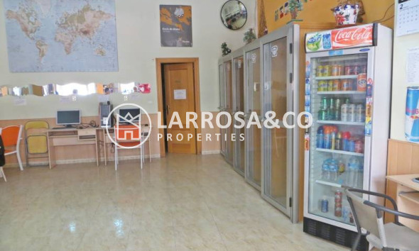 A Vendre - Commercial space - Torrevieja - Centro