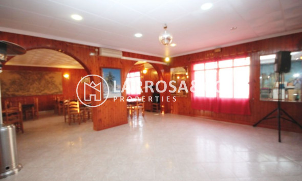 A Vendre - Commercial space - Torrevieja - Torretas