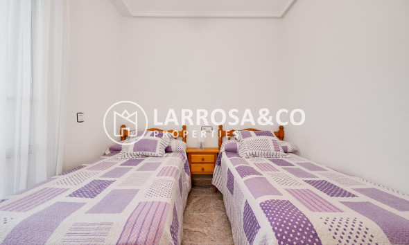 Resale - Apartment - Torrevieja - Acequion