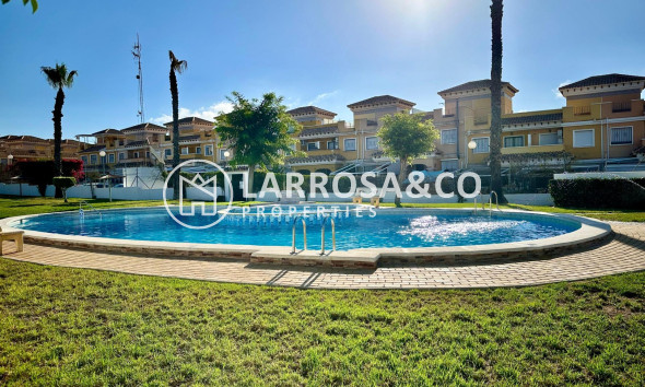 Resale - Detached House/Villa - Torrevieja - Aguas Nuevas