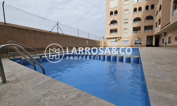 Herverkoop - Apartment - Torrevieja - Centro