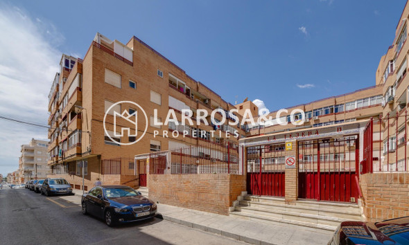 Reventa - Apartamento - Torrevieja - Playa Los Locos