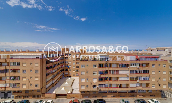 Reventa - Apartamento - Torrevieja - Playa Los Locos