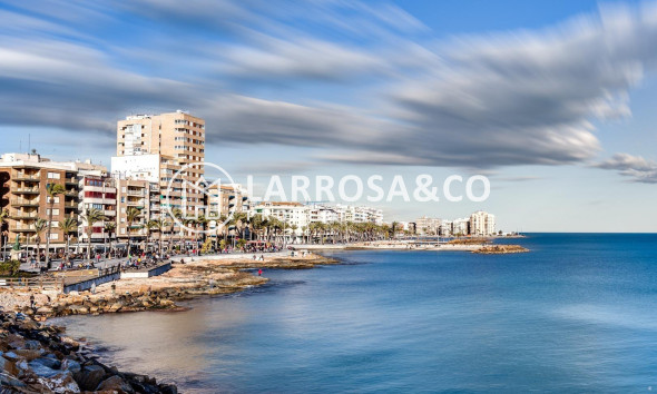 Herverkoop - Apartment - Torrevieja - Estacion de autobuses