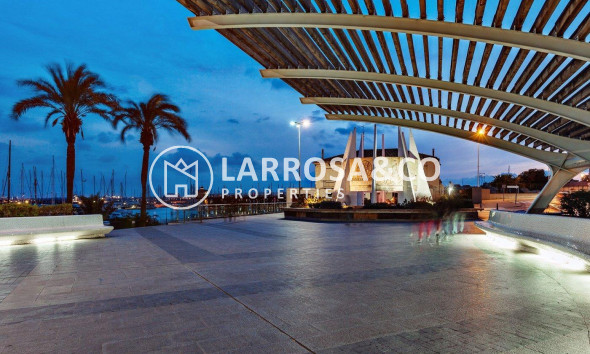 Herverkoop - Apartment - Torrevieja - Estacion de autobuses