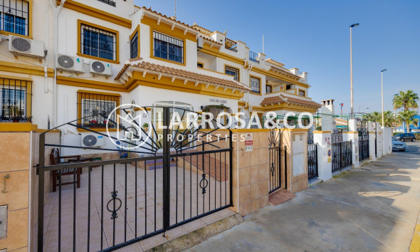 Herverkoop - Semi-detached house - Torrevieja - Aguas nuevas 2