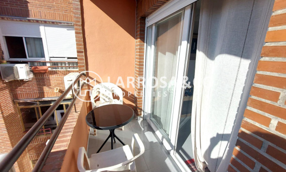 Resale - Apartment - Torrevieja - Acequion