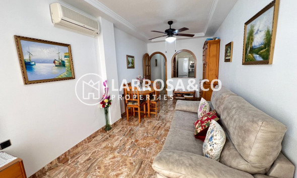 Resale - Apartment - Torrevieja - Playa del cura