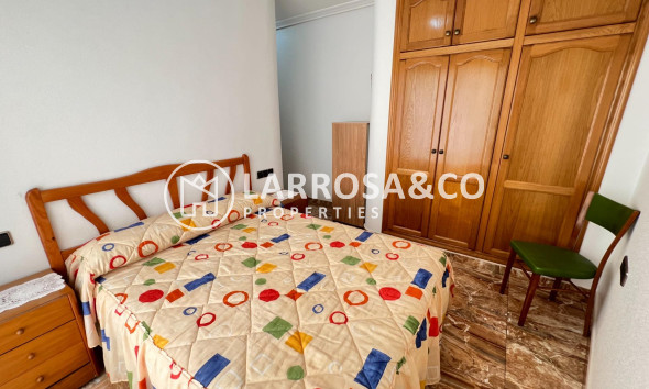 Resale - Apartment - Torrevieja - Playa del cura