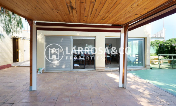 Resale - Commercial space - Almoradí