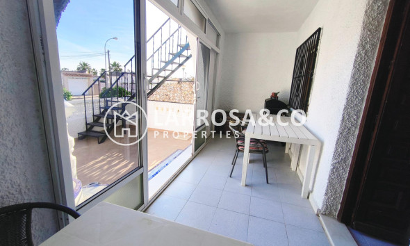 Resale - Bungalow - Torrevieja - La Siesta - El Salado - Torreta