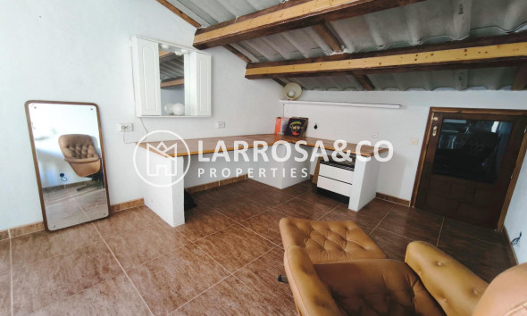 Resale - Bungalow - Torrevieja - La Siesta - El Salado - Torreta