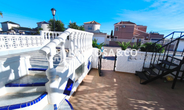 Resale - Bungalow - Torrevieja - La Siesta - El Salado - Torreta