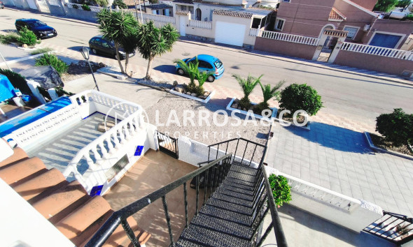 Resale - Bungalow - Torrevieja - La Siesta - El Salado - Torreta