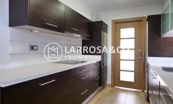 Resale - Apartment - Guardamar del Segura - Marjal beach