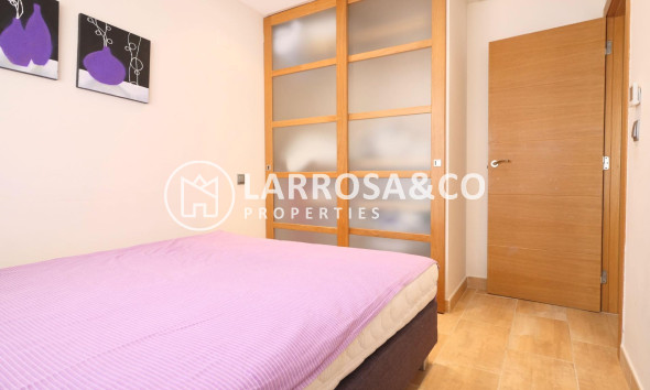 Resale - Apartment - Guardamar del Segura - Marjal beach