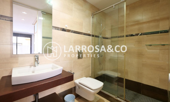 Resale - Apartment - Guardamar del Segura - Marjal beach