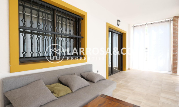 Resale - Apartment - Guardamar del Segura - Marjal beach