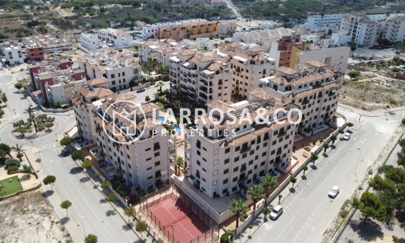 Resale - Apartment - Guardamar del Segura - Marjal beach