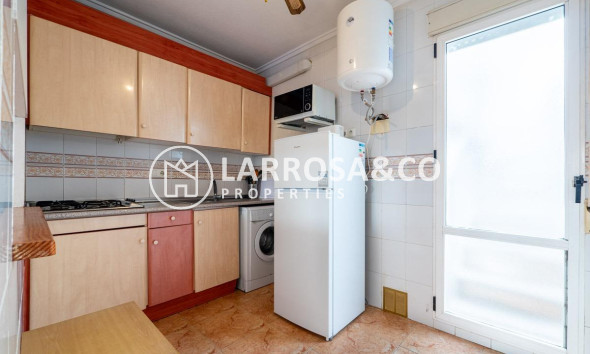 Resale - Apartment - Torrevieja - Torretas