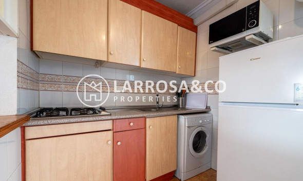 Resale - Apartment - Torrevieja - Torretas