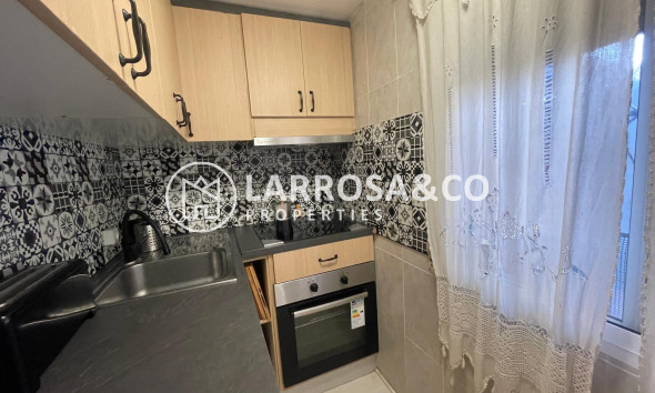 Resale - Semi-detached house - Torrevieja - Doña ines