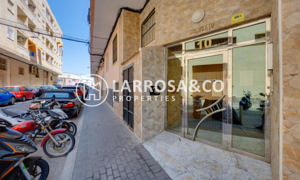 Resale - Apartment - Torrevieja - Centro