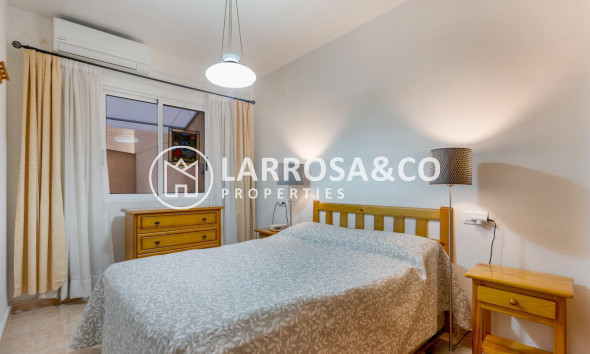 Resale - Apartment - Torrevieja - Parque las naciones