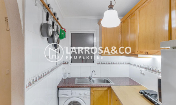 Resale - Apartment - Torrevieja - Parque las naciones