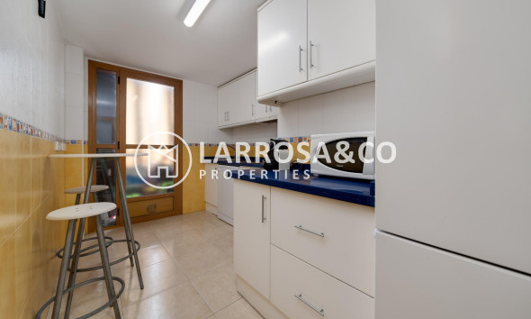 Resale - Apartment - Torrevieja - Centro