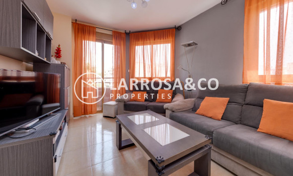 Resale - Apartment - Torrevieja - Centro