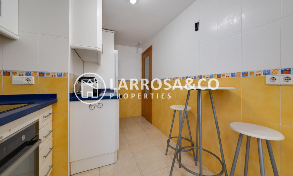 Resale - Apartment - Torrevieja - Centro