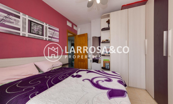 Resale - Apartment - Torrevieja - Centro