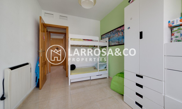 Resale - Apartment - Torrevieja - Centro