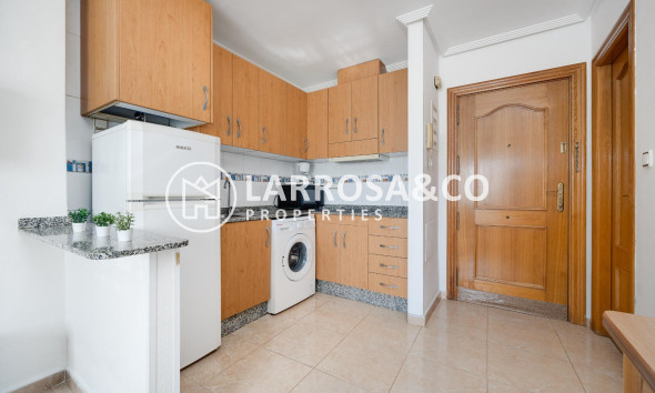 Herverkoop - Apartment - Torrevieja - Centro