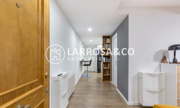 Resale - Apartment - Torrevieja - Centro