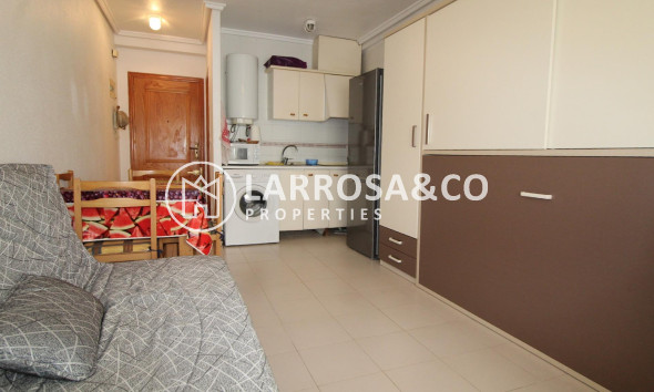 Resale - Apartment - Torrevieja - Habaneras