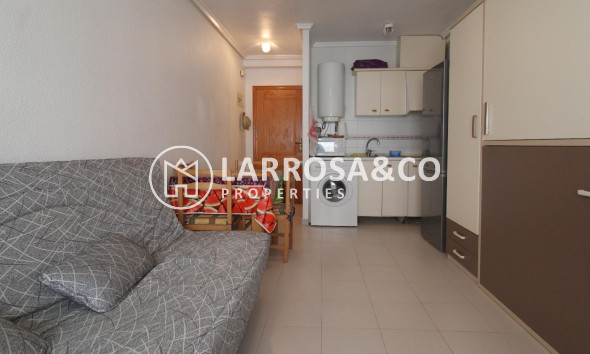 Resale - Apartment - Torrevieja - Habaneras